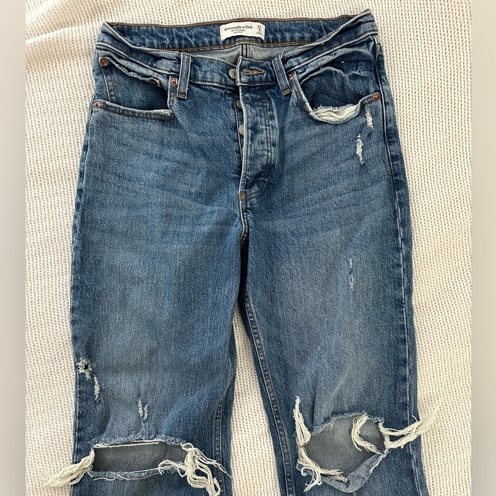 Abercrombie 90’s Baggy Low Rise Jeans in Dark Destroy Wash Size 27/4R - Picture 5 of 10